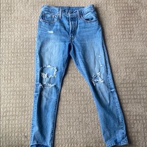 Levi 501 ripped jeans